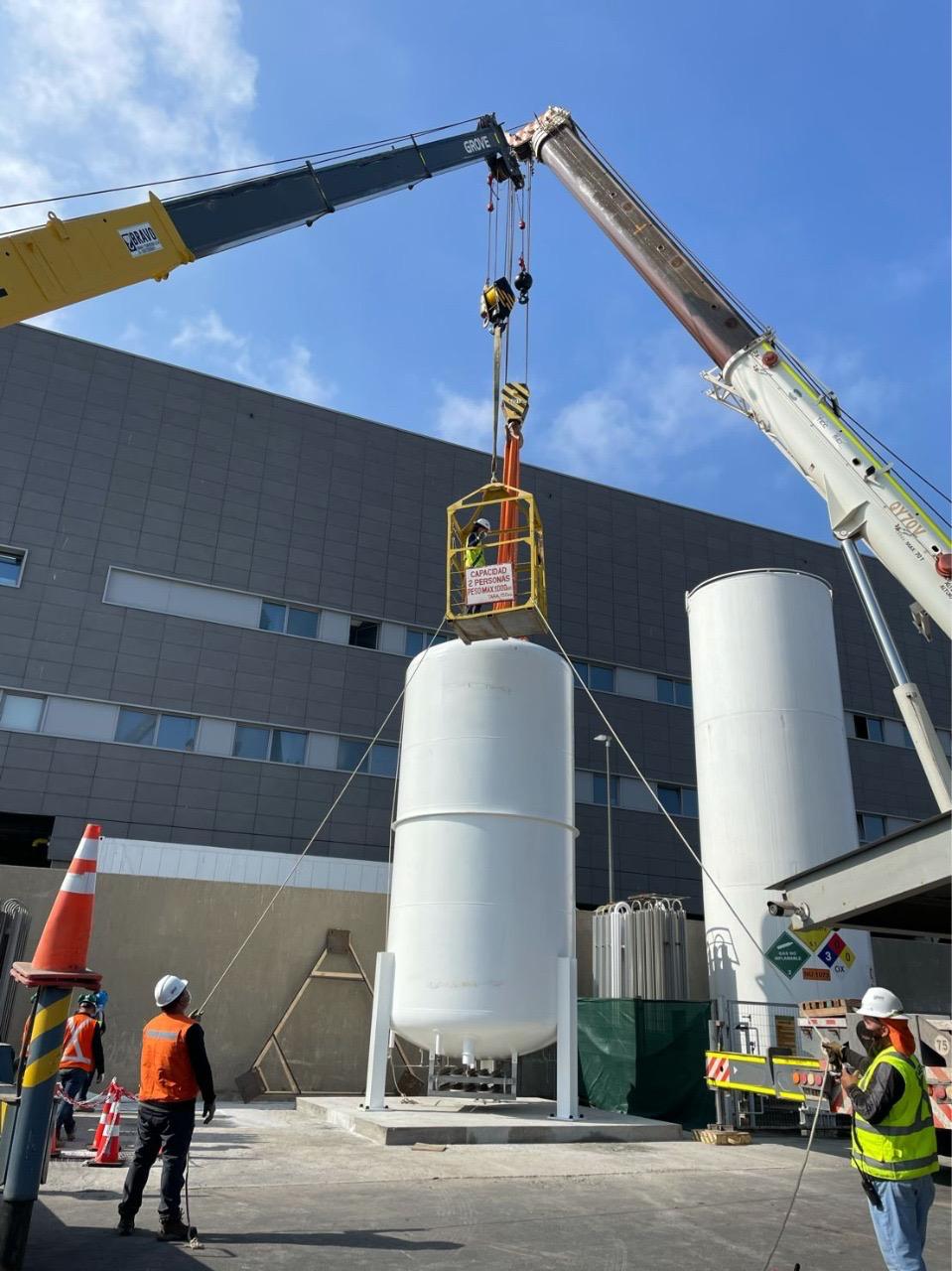 Instalación tanque de oxígeno líquido